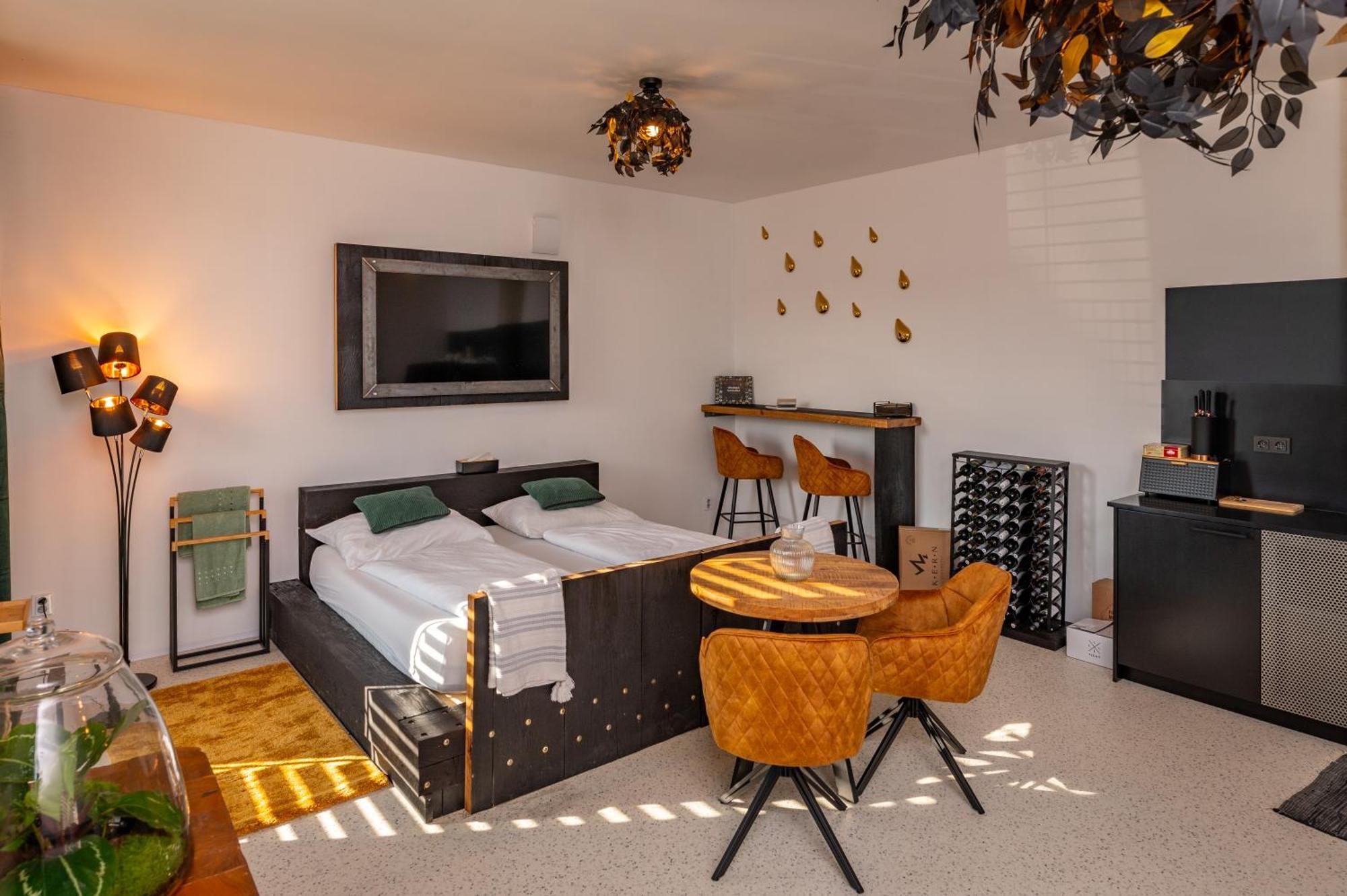 Korek Mikulov Apartman Экстерьер фото